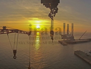Image Description:Offshore Oil & Gas 16/08-01